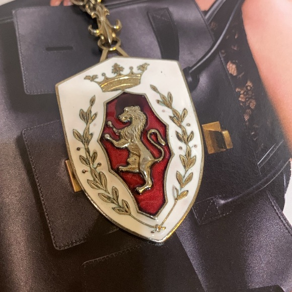 Lion crest shield fleur de lis vintage necklace - Picture 11 of 12